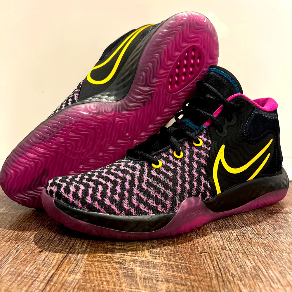 Size 11 - Nike KD Trey 5 VIII Black Cactus Flower